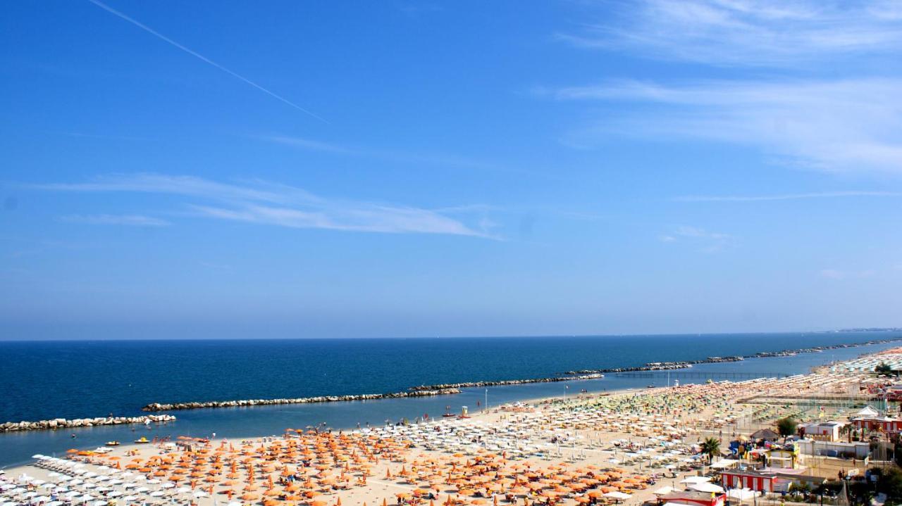 Hotel Palazzo Caveja Rimini Dış mekan fotoğraf